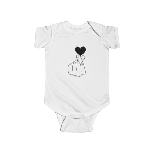 Cute Heart Gesture Infant Bodysuit - Adorable Unisex Baby Outfit for Special Occasions