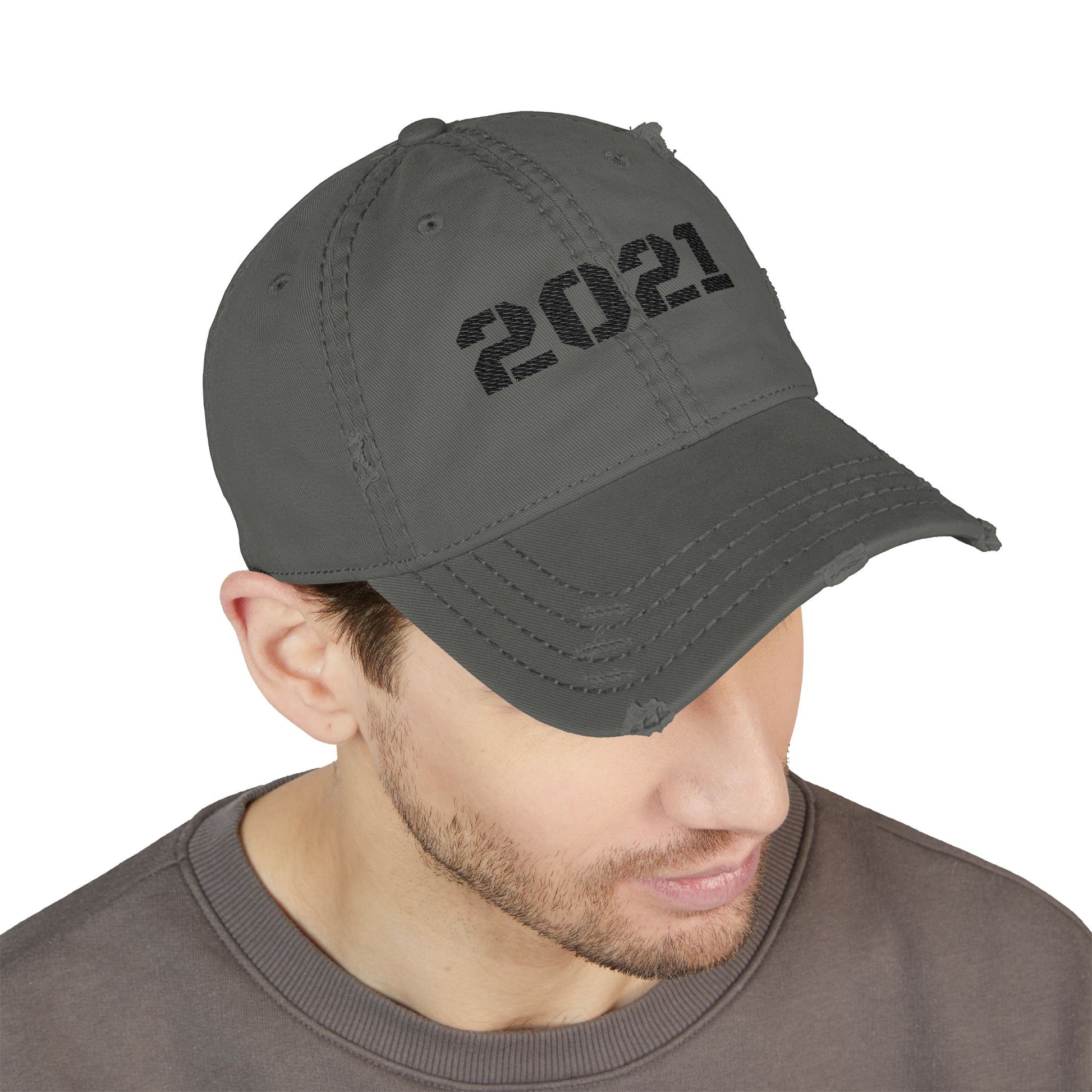 Distressed Dad Hat with 2021 Embroidery, Casual Cap for Gifting, Vintage Style Hat, Retro Headwear, Perfect for Relaxed Outfits, [...] - TRV