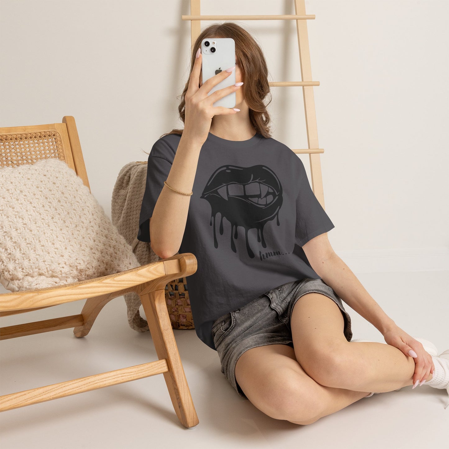 Edgy Graphic Tee - Dripping Lips Design - Unisex Heavy Cotton Tee