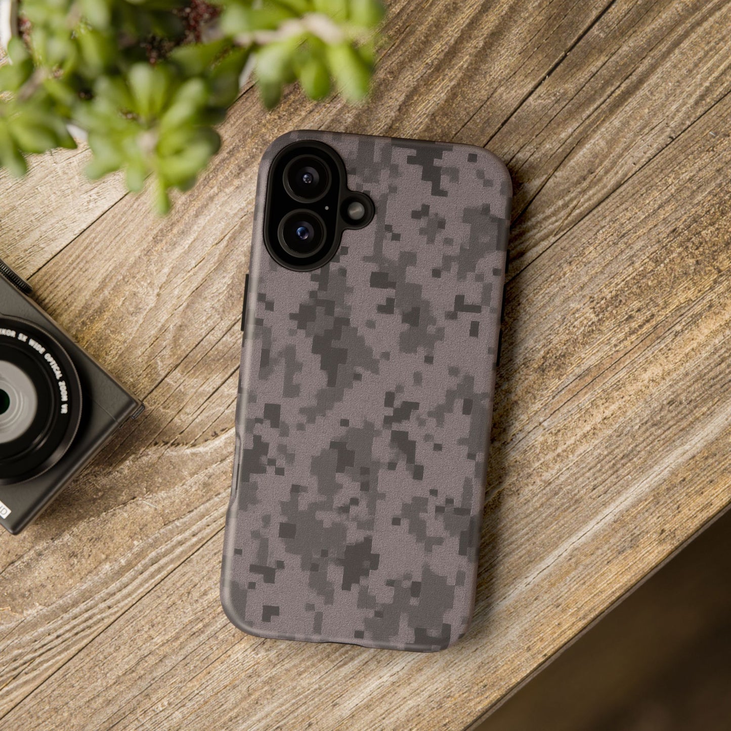 Tough Cases, Army Camouflage Phone Case, Military Style, Durable Cover, Gift for Soldiers, Outdoor Adventure, Rugged Protection - TRV