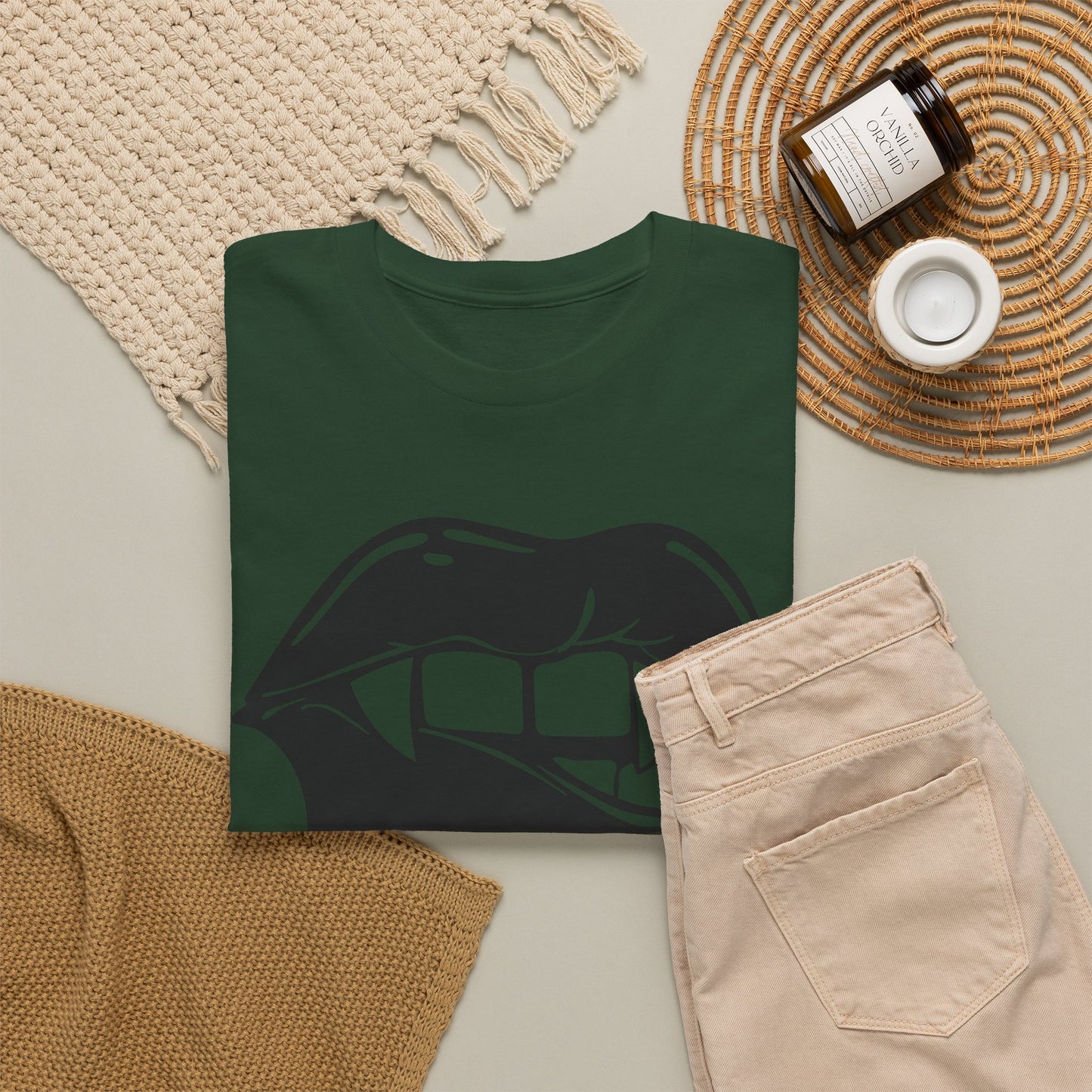 Edgy Graphic Tee - Dripping Lips Design - Unisex Heavy Cotton Tee