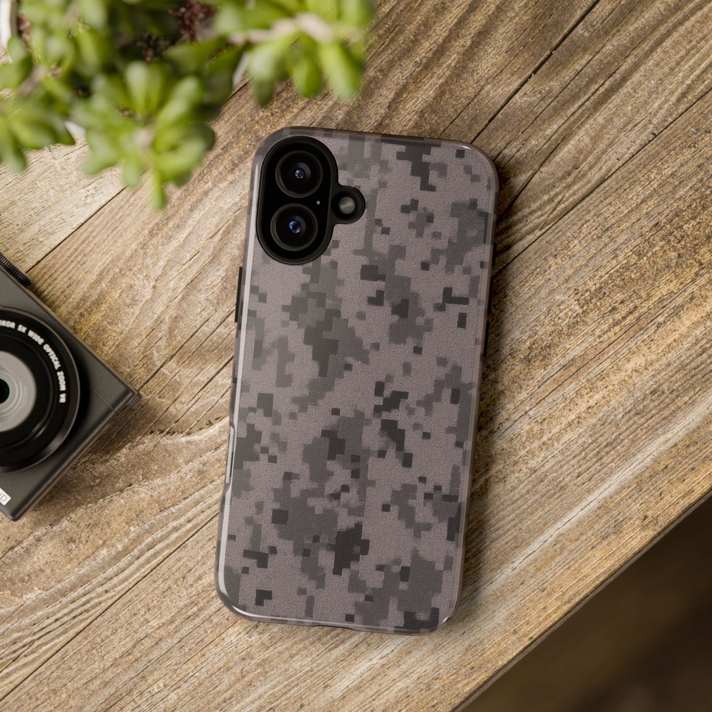 Tough Cases, Army Camouflage Phone Case, Military Style, Durable Cover, Gift for Soldiers, Outdoor Adventure, Rugged Protection - TRV