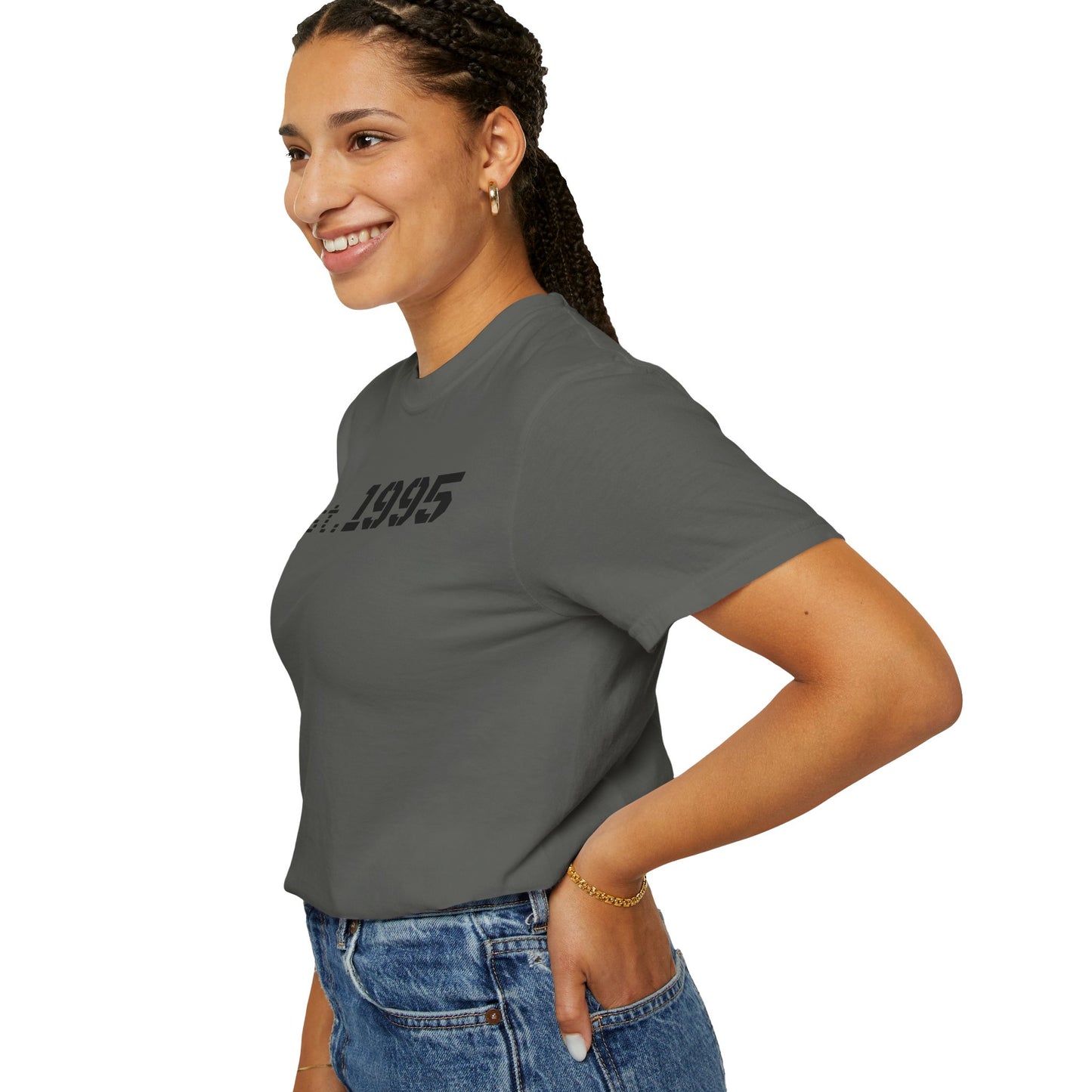 Vintage Est. 1995 T-Shirt, Retro Unisex Tee, Perfect Gift for Birthdays, Casual Wear, Nostalgic Apparel - TRV