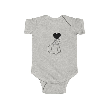 Cute Heart Gesture Infant Bodysuit - Adorable Unisex Baby Outfit for Special Occasions