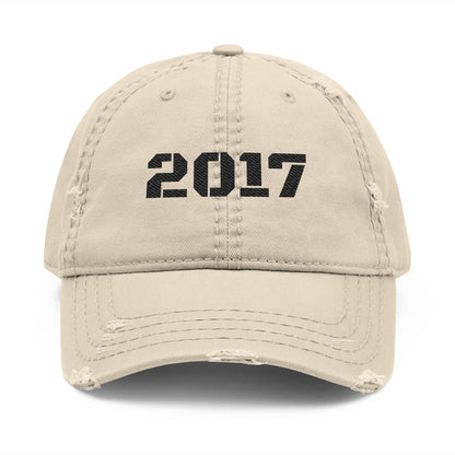 Distressed Dad Hat with 2017 Embroidery, Vintage Style Cap for Dads, Casual Everyday Wear, Perfect Gift for Father's Day, Trendy [...] - TRV