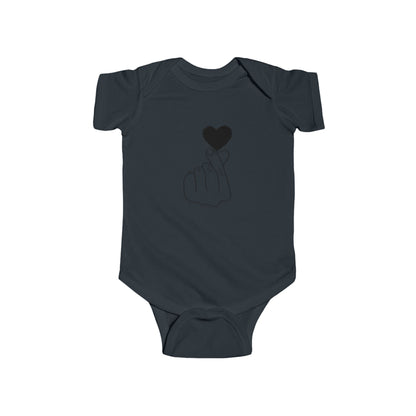 Cute Heart Gesture Infant Bodysuit - Adorable Unisex Baby Outfit for Special Occasions