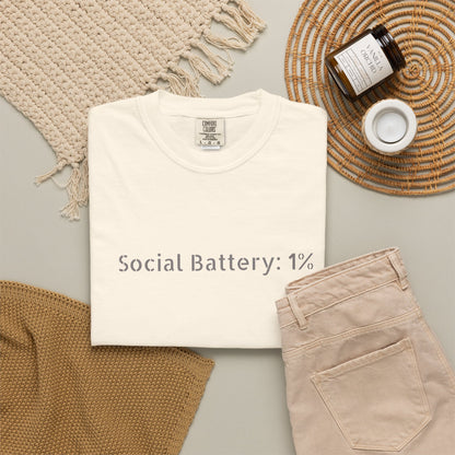 Social Battery 1% T-shirt | Introvert Funny Text Tee