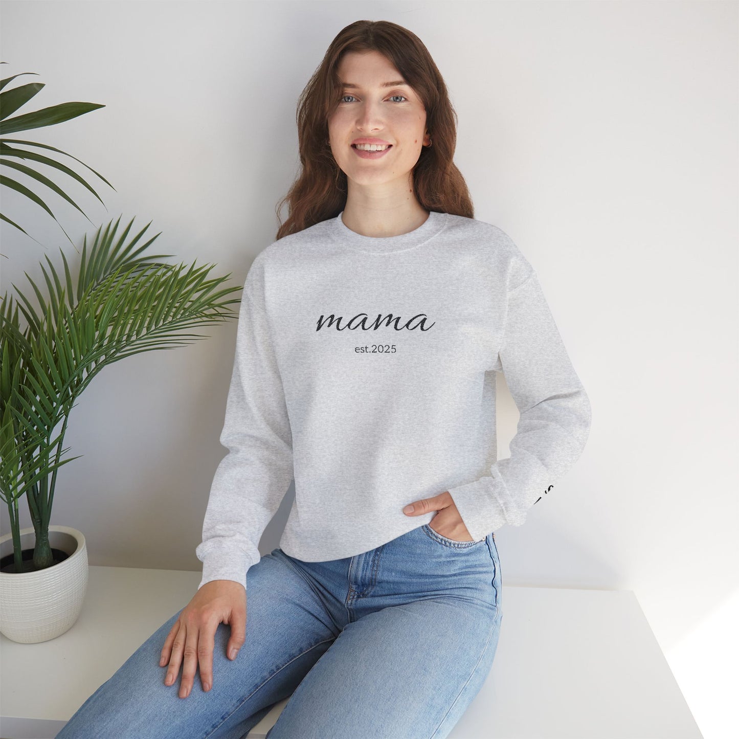 mama sweatshirt | simple script mom pullover - TRV