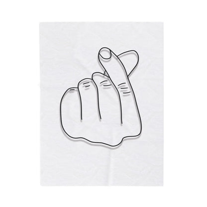 Cozy Velveteen Plush Blanket with Heart Gesture Design - Perfect for Gifts & Home Decor - TRV