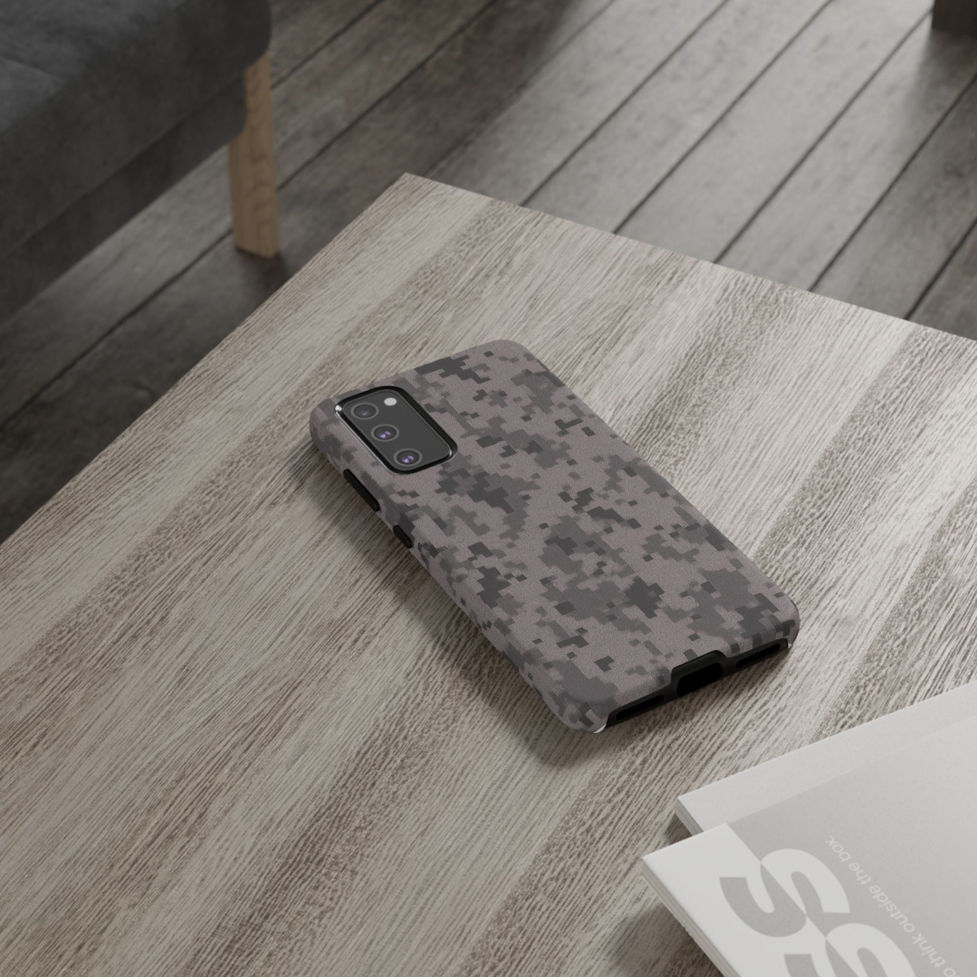 Tough Cases, Army Camouflage Phone Case, Military Style, Durable Cover, Gift for Soldiers, Outdoor Adventure, Rugged Protection - TRV