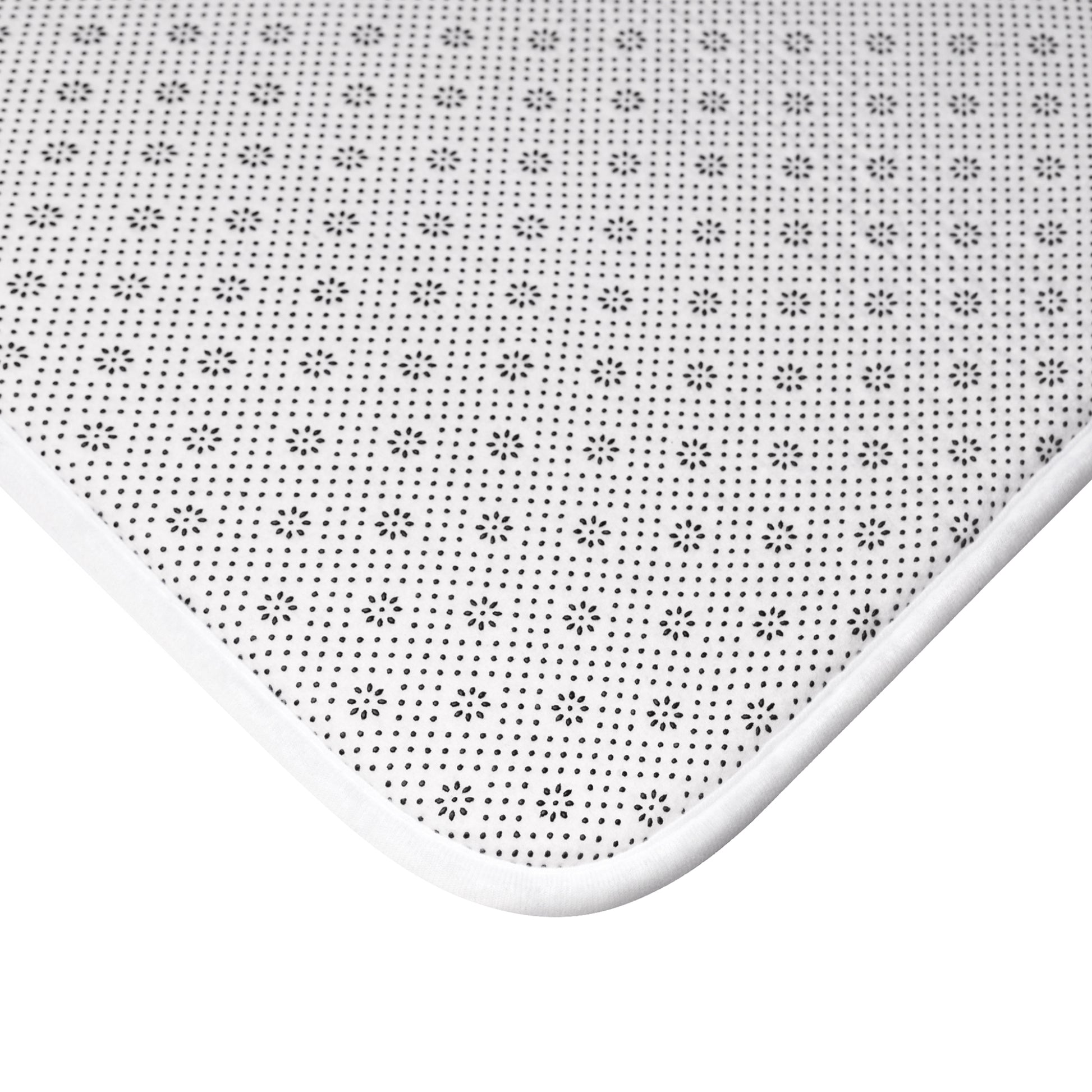 Stylish Grey Bath Mat for Modern Spaces, Soft Bath Rug, Bathroom Decor, Home Spa Essential, Gift for Housewarming, Minimalist Design - TRV