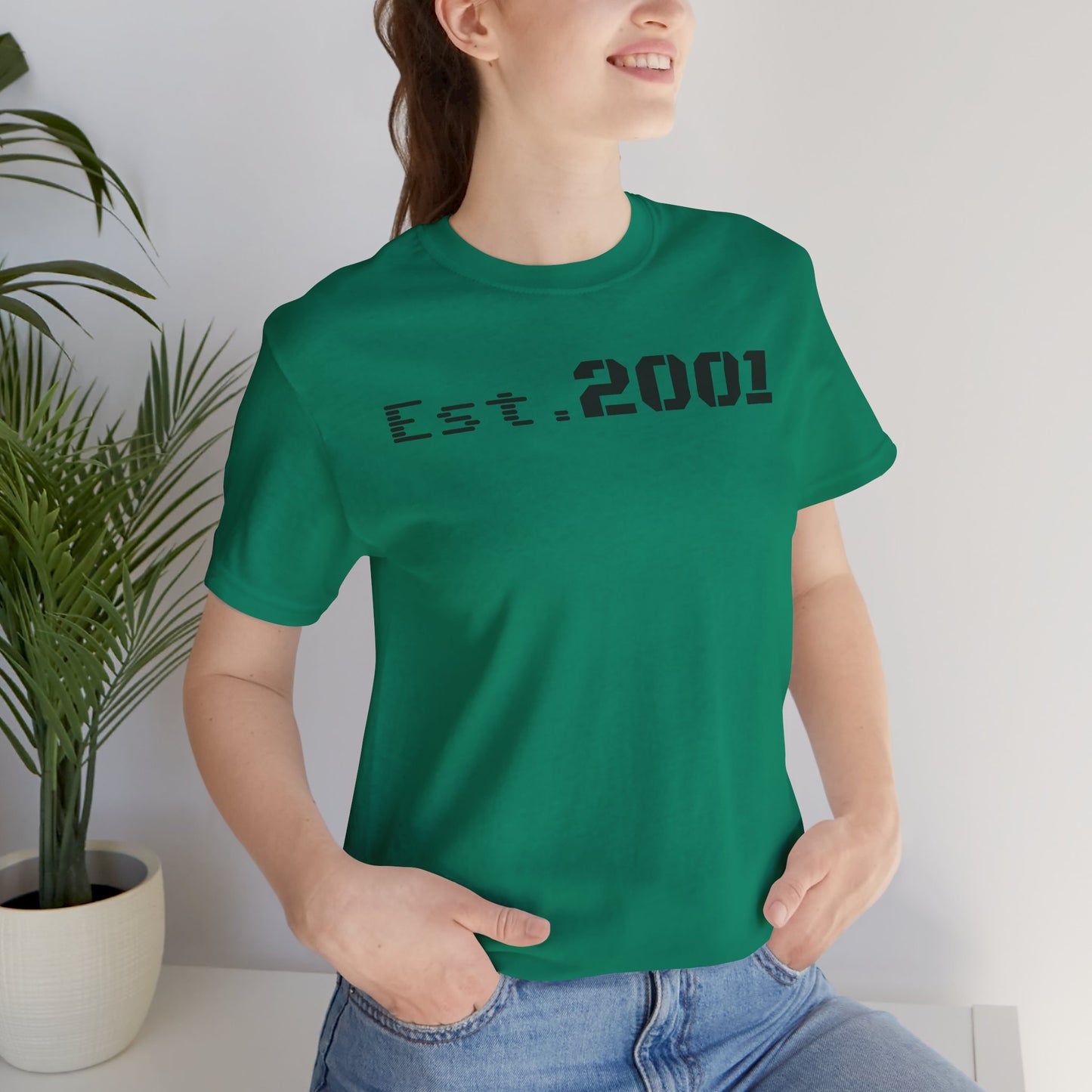 Est. 2001 Unisex Tee - Timeless Casual Wear, Birthday Gift, Nostalgic Fashion, Everyday Comfort, Trendy Streetwear