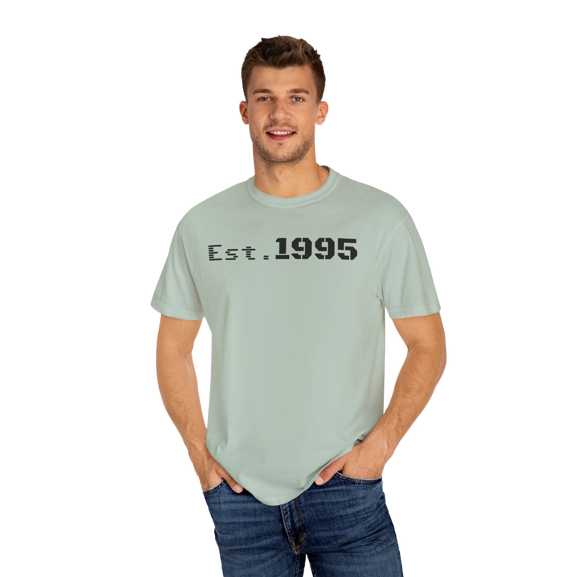 Vintage Est. 1995 T-Shirt, Retro Unisex Tee, Perfect Gift for Birthdays, Casual Wear, Nostalgic Apparel - TRV