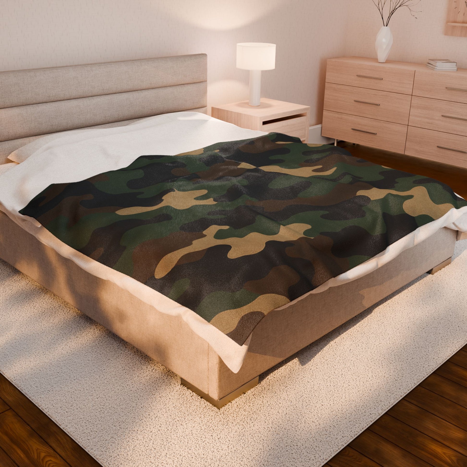 Cozy Camouflage Velveteen Plush Blanket | Ideal for Campouts, Living Room Decor, Gift for Him, Outdoor Adventures, Soft Throw - TRV