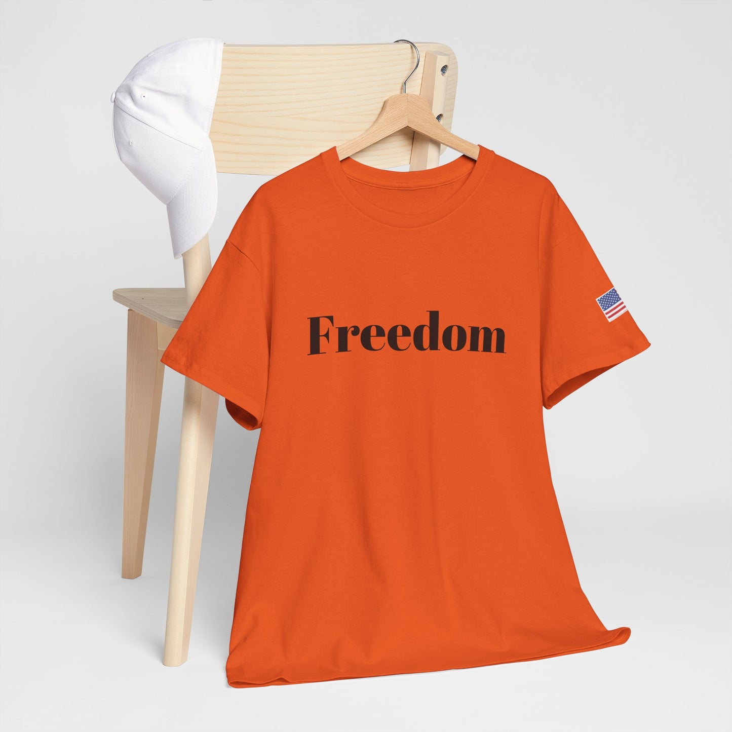 Freedom script tee | T-Shirt, American flag sleeve - TRV