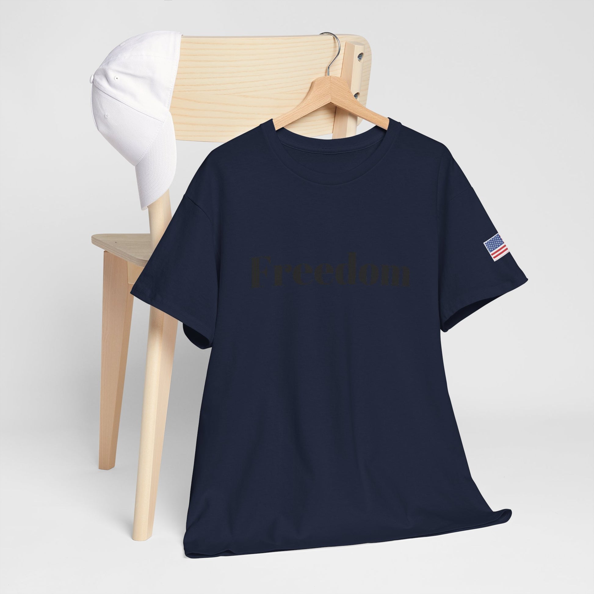 Freedom script tee | T-Shirt, American flag sleeve - TRV