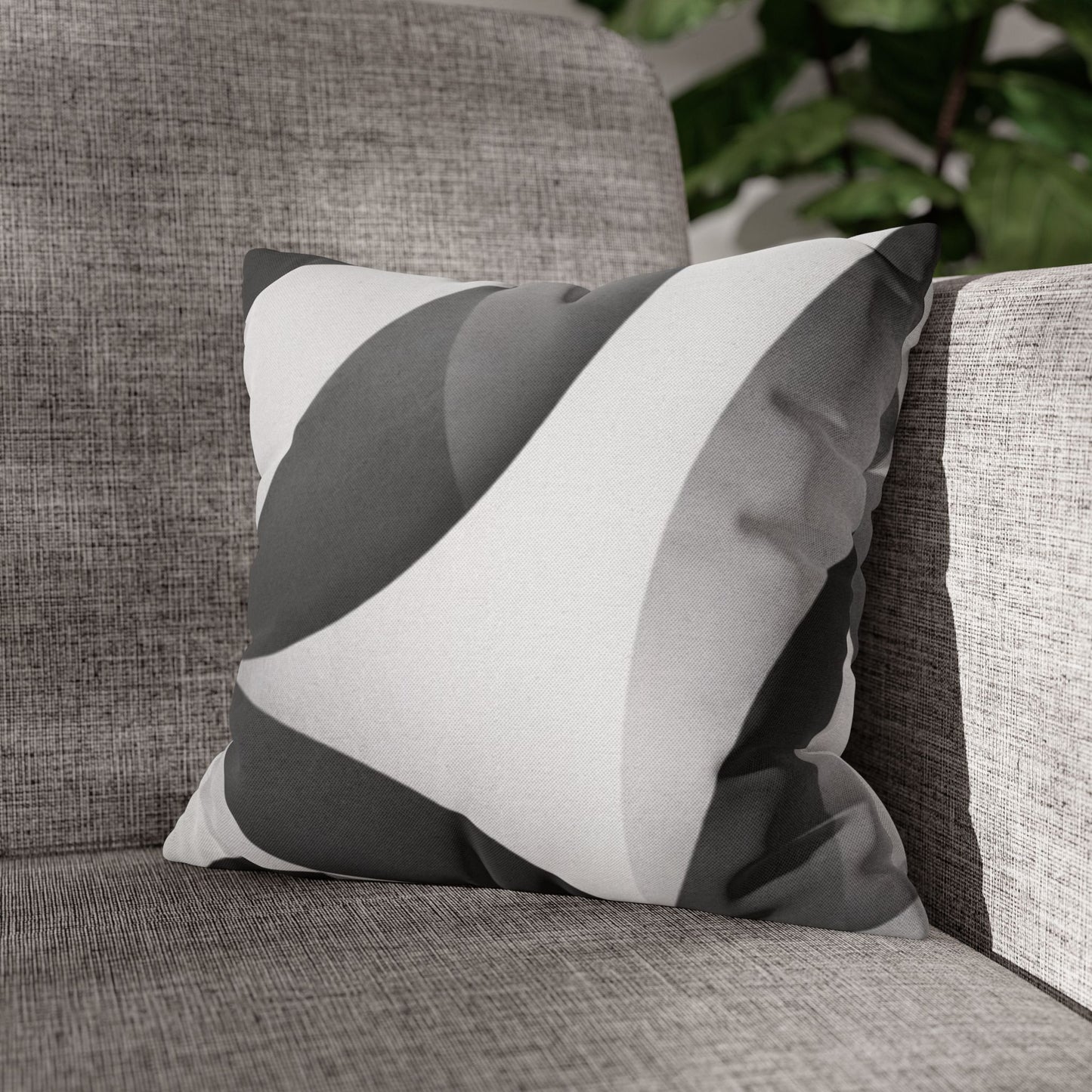 Abstract black and white wave design square pillowcase for home decor, featuring a modern print on soft fabric.