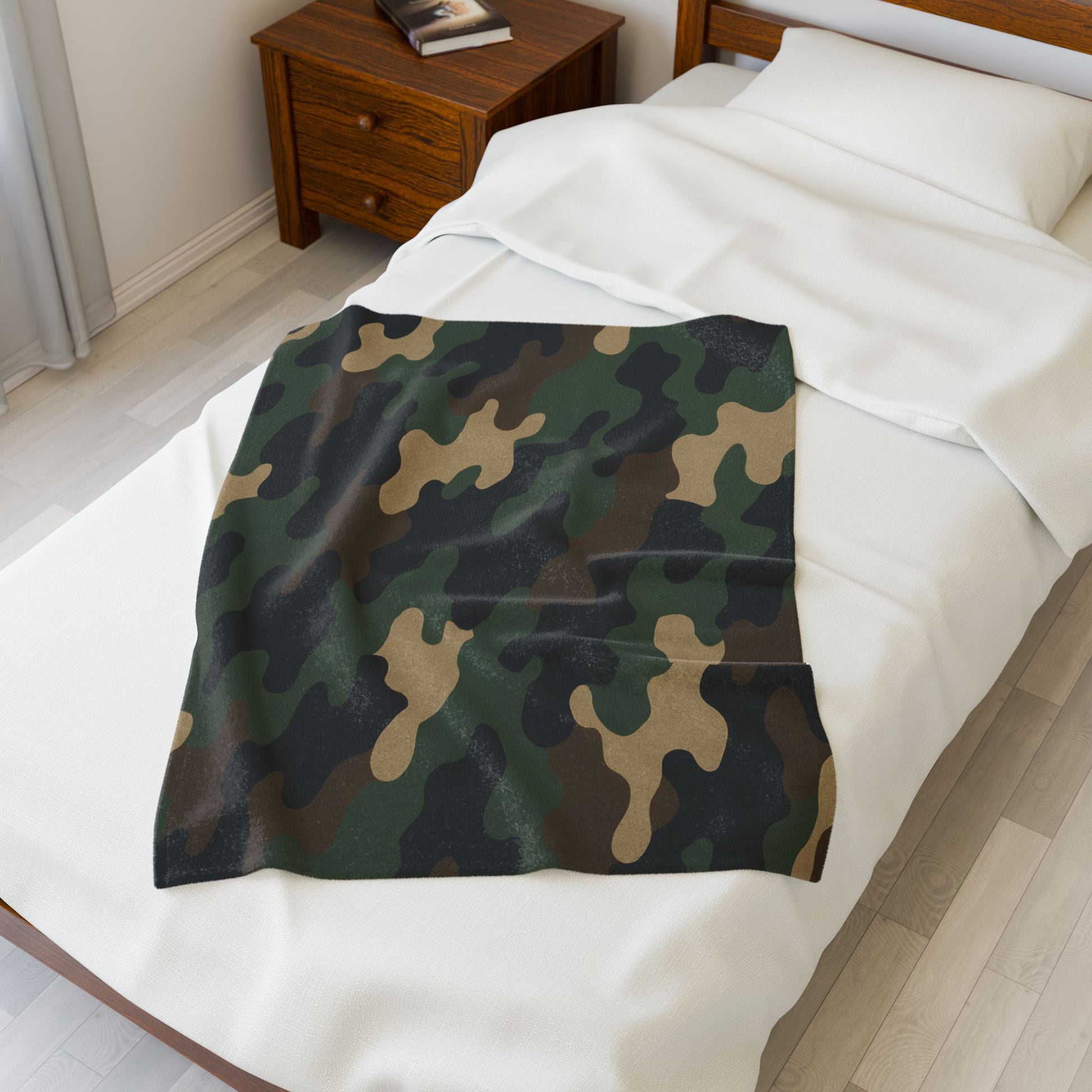 Cozy Camo Velveteen Plush Blanket for Comfort Lovers, Soft Throw Blanket, Perfect for Camping, Home Decor, Gift Ideas - TRV