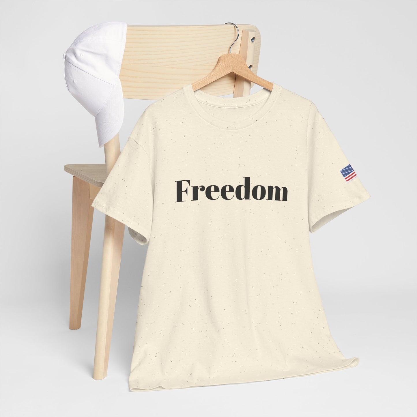 Freedom script tee | T-Shirt, American flag sleeve - TRV