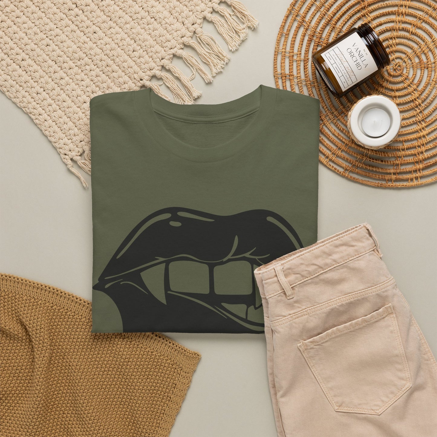 Edgy Graphic Tee - Dripping Lips Design - Unisex Heavy Cotton Tee