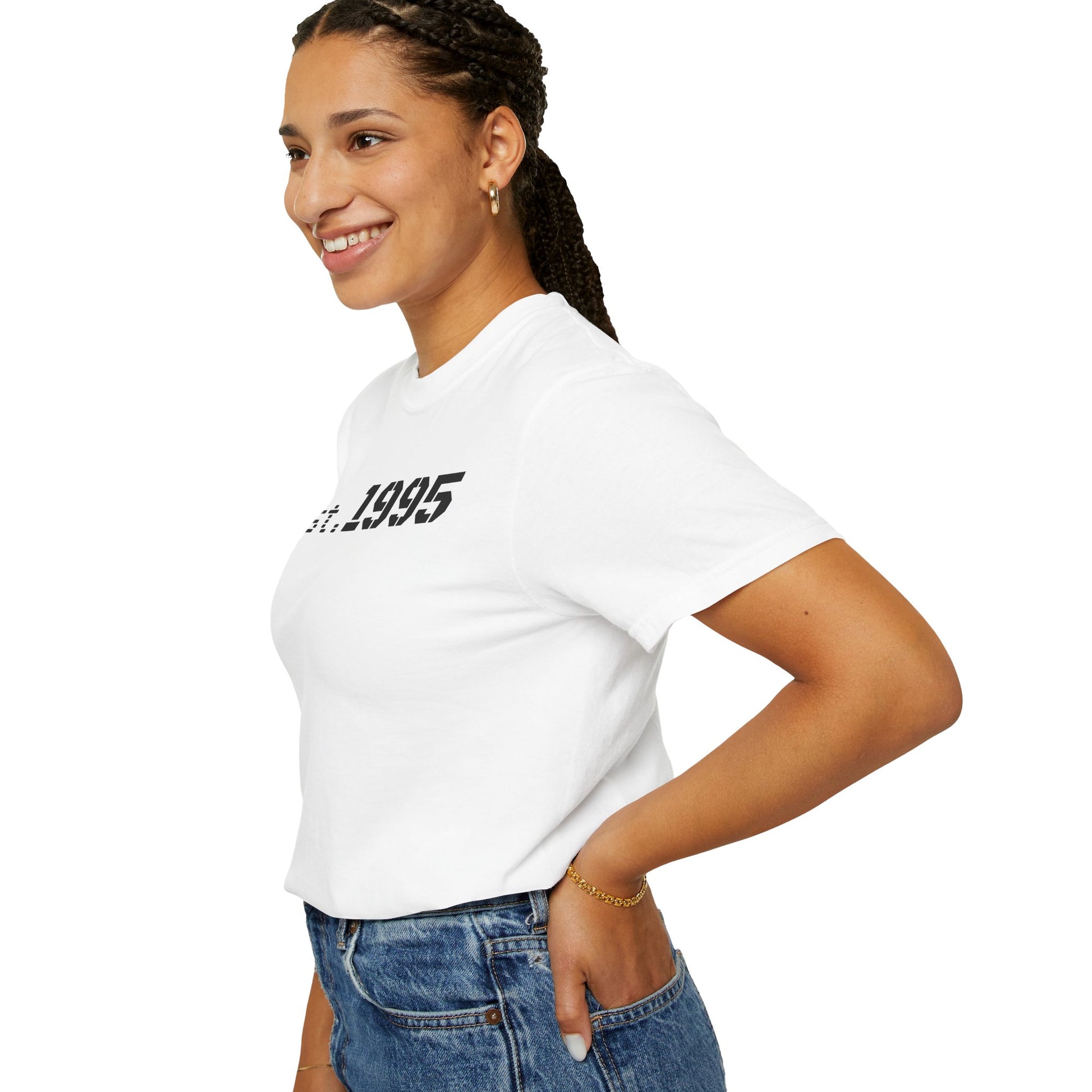 Vintage Est. 1995 T-Shirt, Retro Unisex Tee, Perfect Gift for Birthdays, Casual Wear, Nostalgic Apparel - TRV