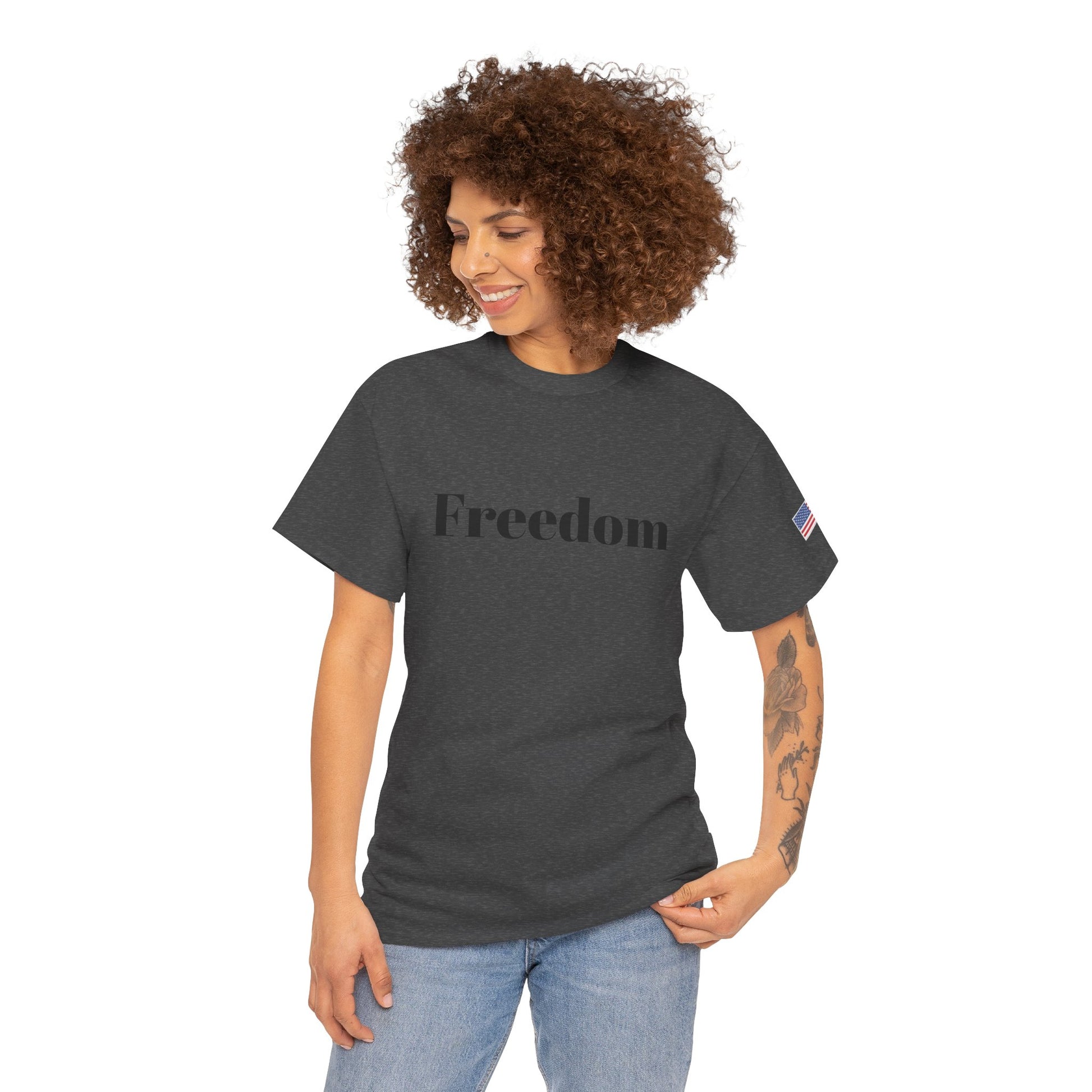 Freedom script tee | T-Shirt, American flag sleeve - TRV