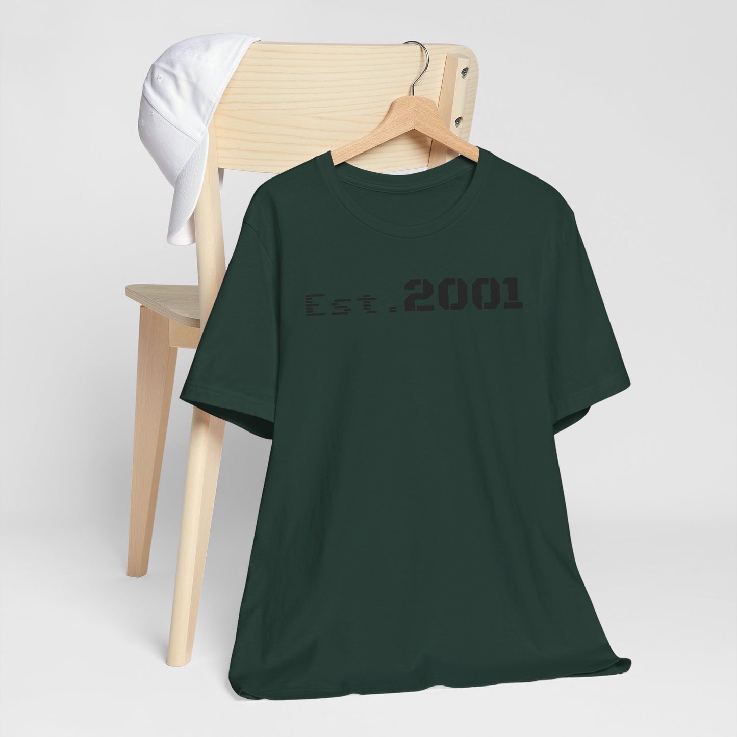 Est. 2001 Unisex Tee - Timeless Casual Wear, Birthday Gift, Nostalgic Fashion, Everyday Comfort, Trendy Streetwear