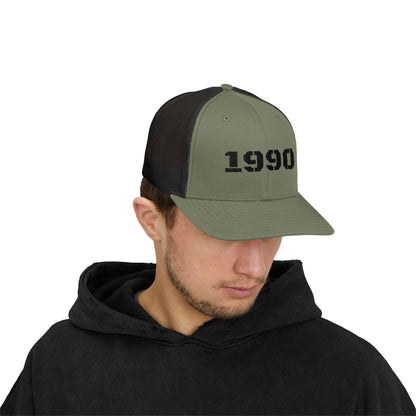 Retro 1990 Snapback Trucker Cap | Vintage Hat for 90s Nostalgia, Perfect Gift for Birthdays, Casual Wear, Summer Fun - TRV