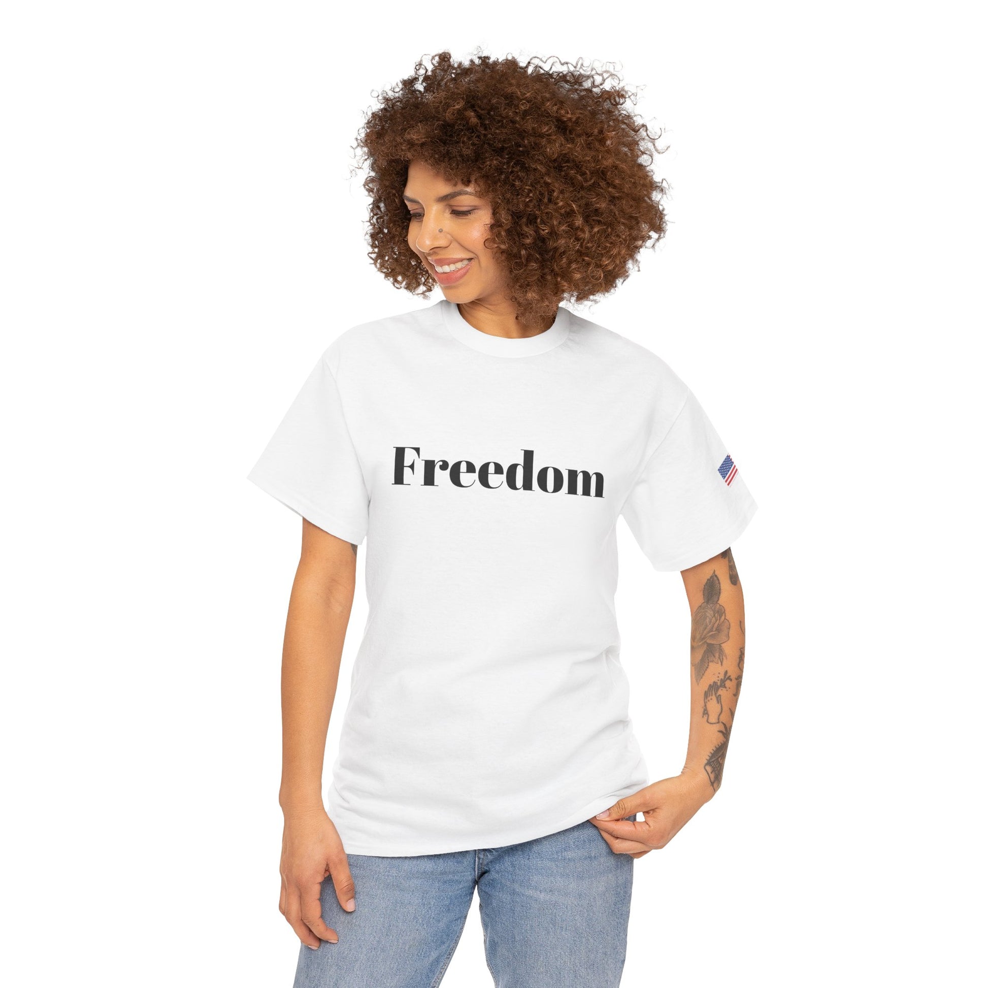 Freedom script tee | T-Shirt, American flag sleeve - TRV