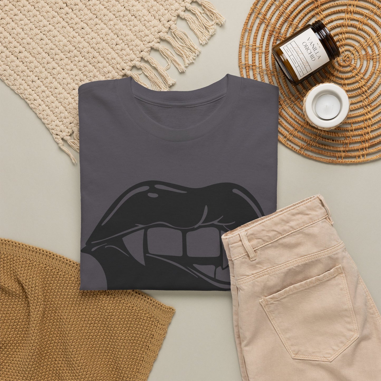 Edgy Graphic Tee - Dripping Lips Design - Unisex Heavy Cotton Tee
