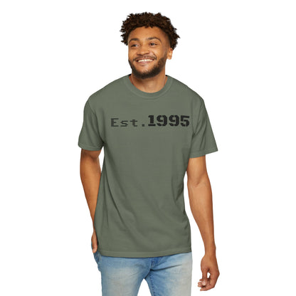 Vintage Est. 1995 T-Shirt, Retro Unisex Tee, Perfect Gift for Birthdays, Casual Wear, Nostalgic Apparel - TRV