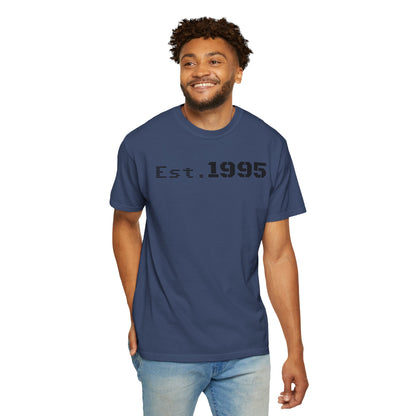 Vintage Est. 1995 T-Shirt, Retro Unisex Tee, Perfect Gift for Birthdays, Casual Wear, Nostalgic Apparel - TRV